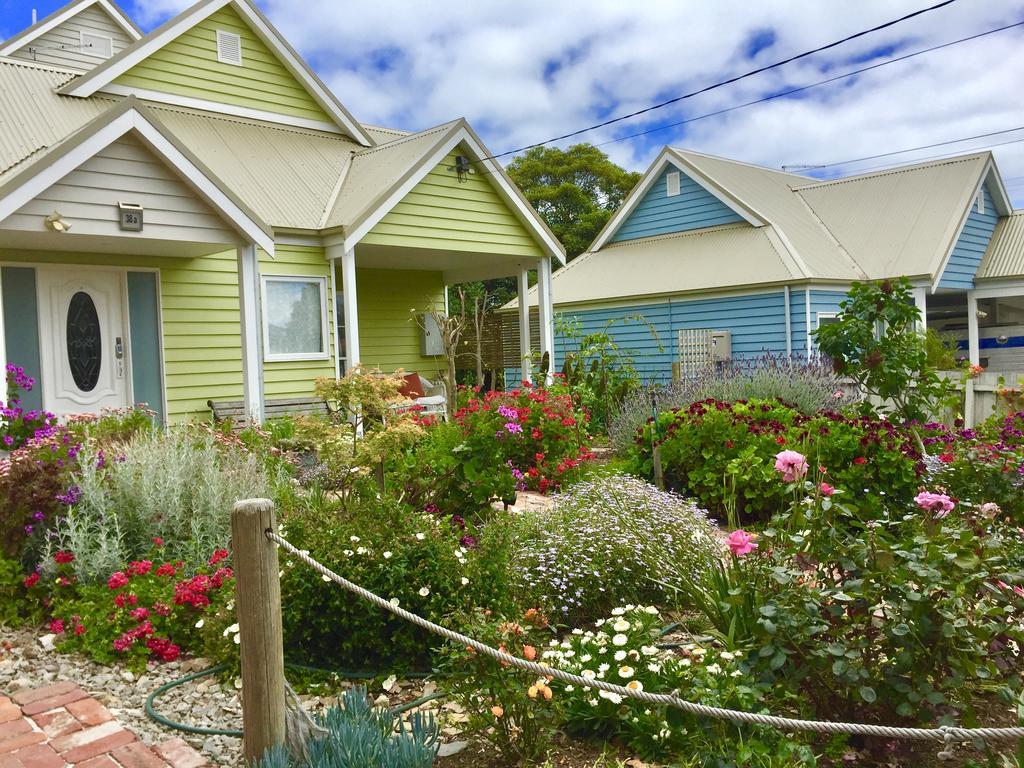 Sea Salt Bnb Rosebud Bagian luar foto